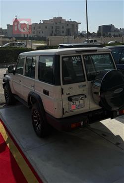 تويوتا لاند كروزر 76